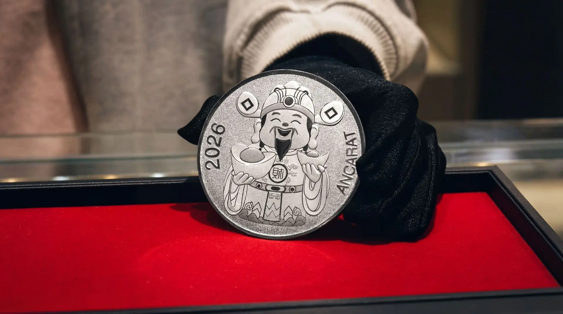 Khai xuân đại cát cùng Thần Tài Vạn Phúc – hành động khởi đầu thay cho lời chúc một năm mới vạn sự hanh thông, tài lộc vững vàng. hai-xuan-dai-cat-ruoc-than-tai-van-phuc-ancarat