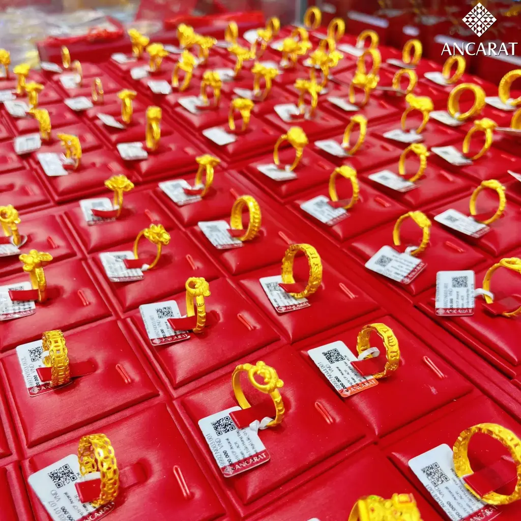 Mặt Dây Vàng 24K Kim Ngọ Lục Lạc