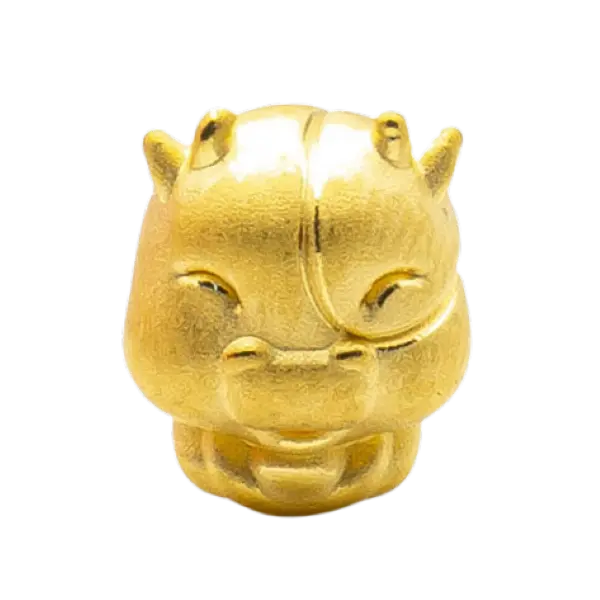 Charm Vàng 24K Kim Sửu Ôm Thỏi Vàng MS06